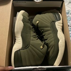 Jordan 12 Olive green